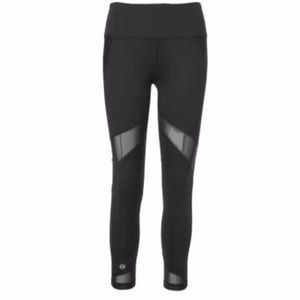 Athleta Black Stealth Mesh 7/8 Tight B061